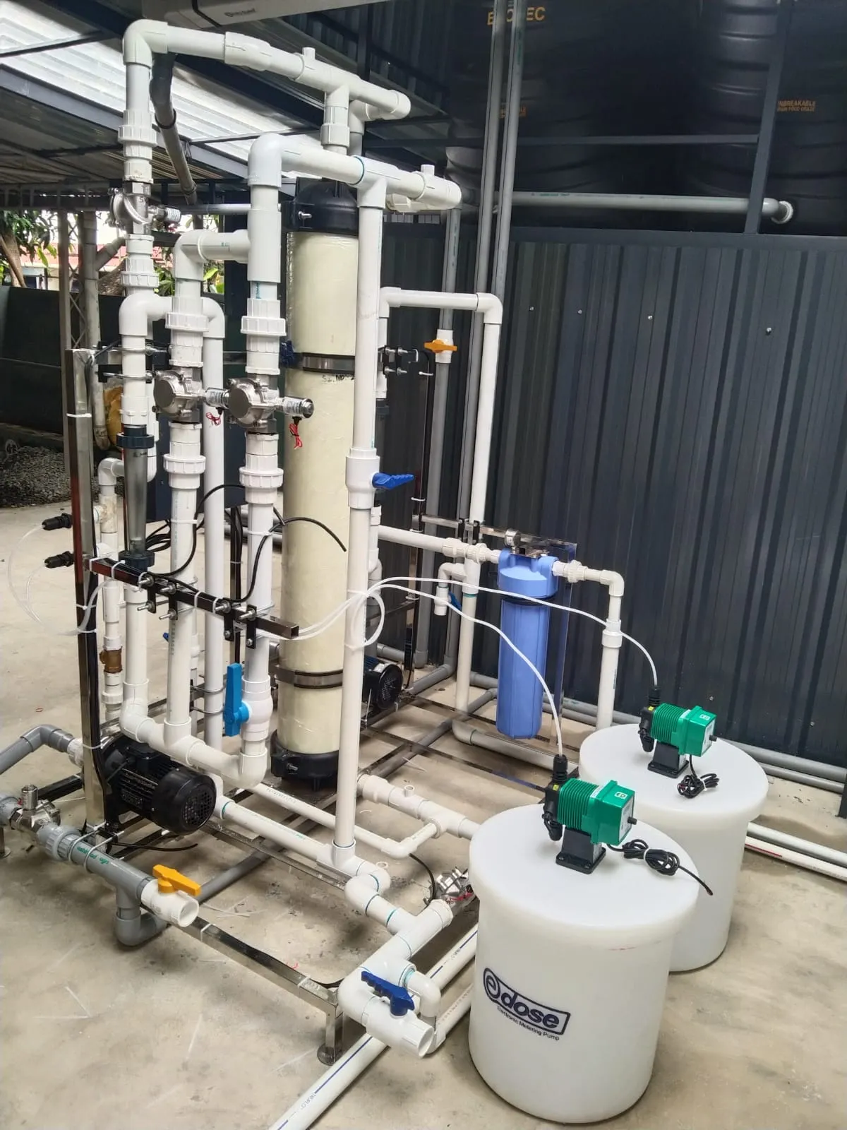 Industrial pipes and valves